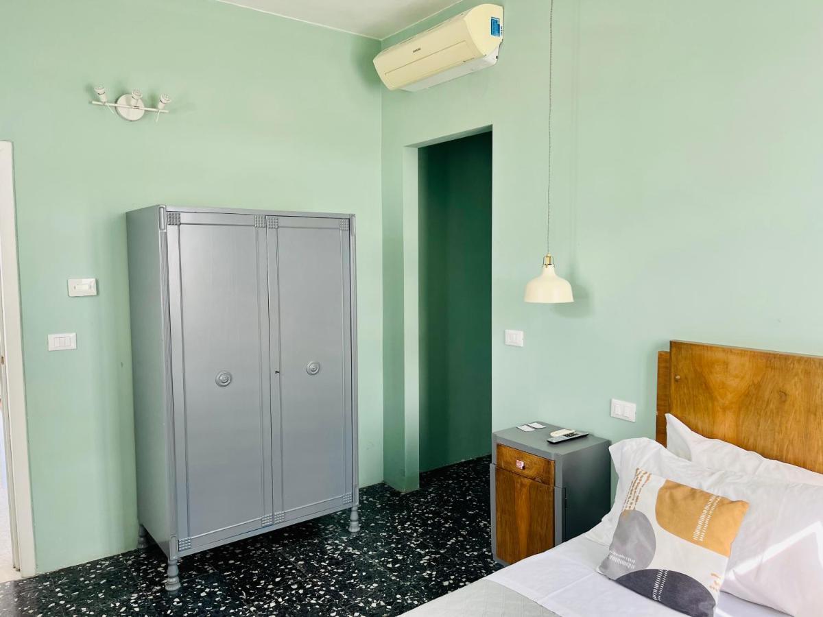 Double Room,1296073909:JPEG